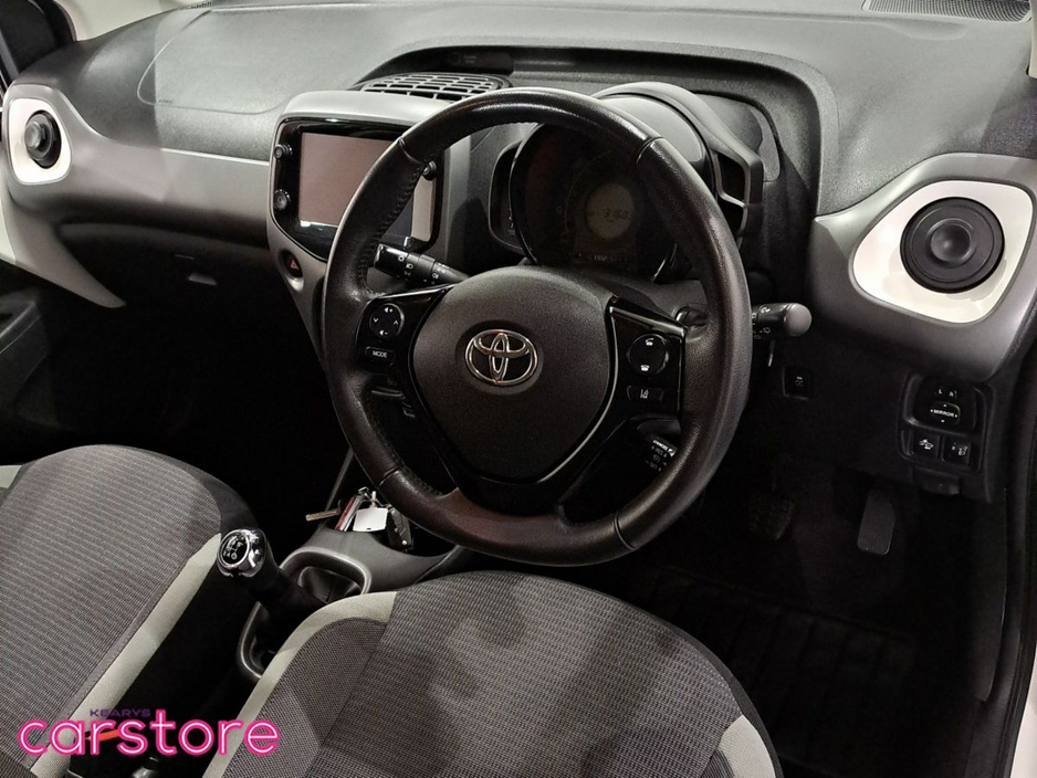 2021 Toyota Aygo - image 15