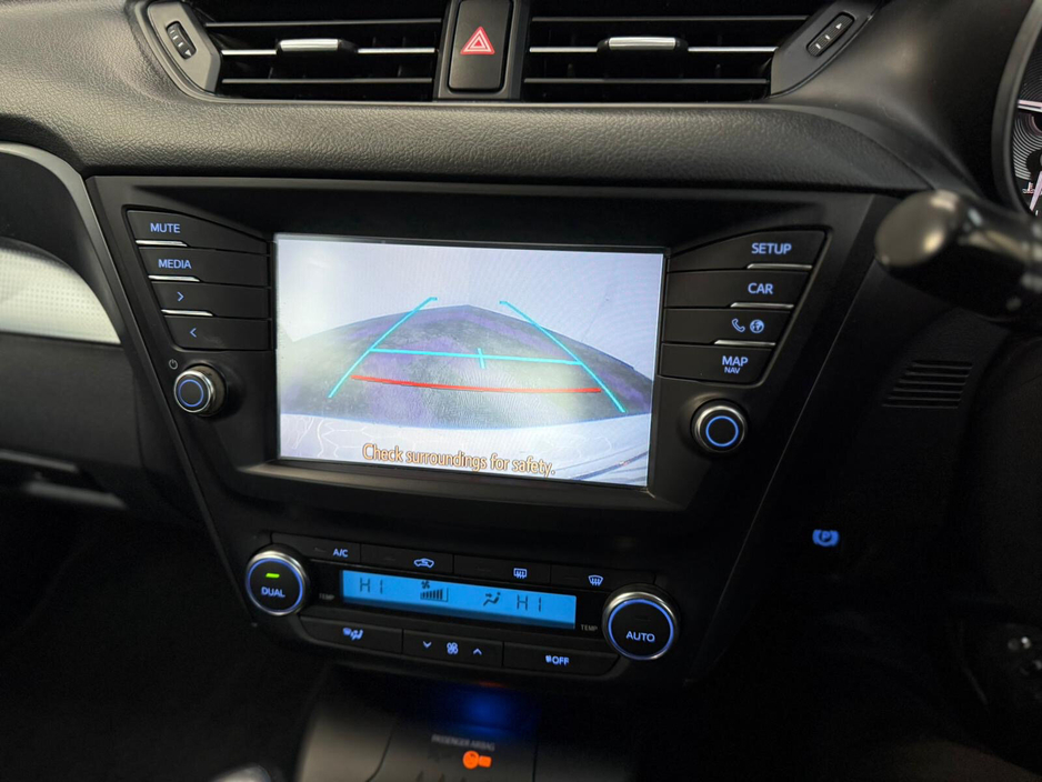 2018 Toyota Avensis 1.6 D-4D (112) Luna Navi €11,950