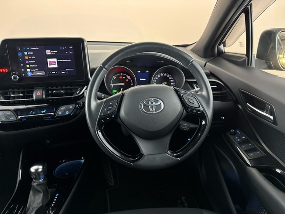 2023 Toyota C-HR HYBRID SPORT €30,950