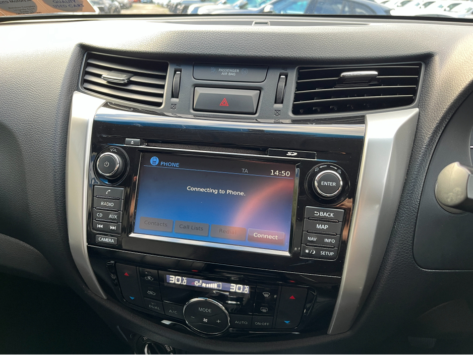 2018 Nissan Navara 2.3 DCI TEKNA D/C MANUAL //NO VAT//HIGH SPEC//FULL LEATHER HEATED SEATS//KEYLESS ENTRY//360 PARKING CAMERAS//SAT NAV// €21,950