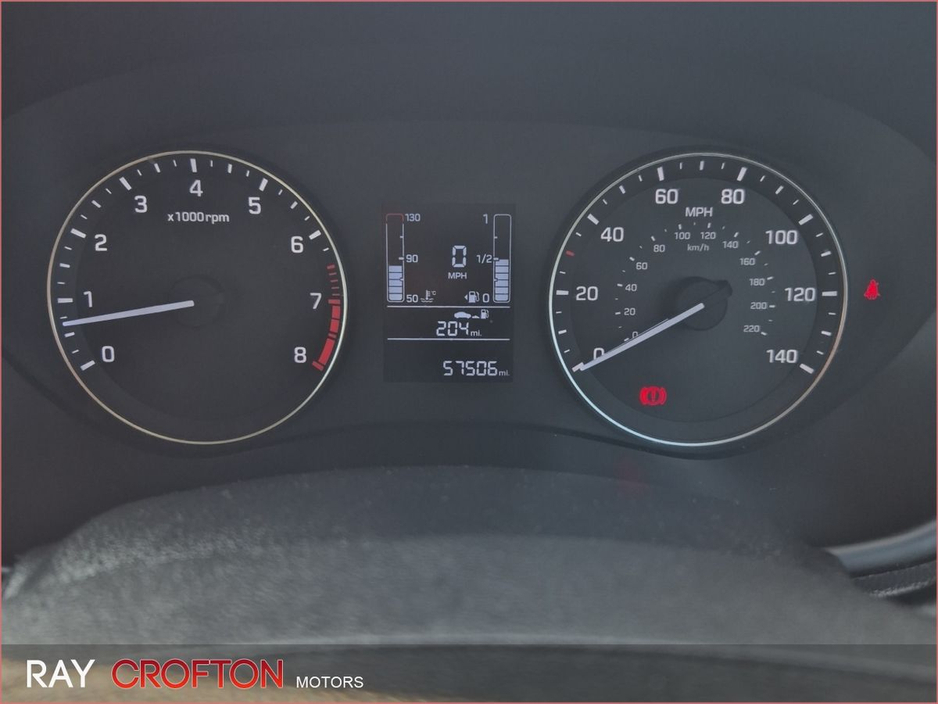 2017 Hyundai i20 - image 11