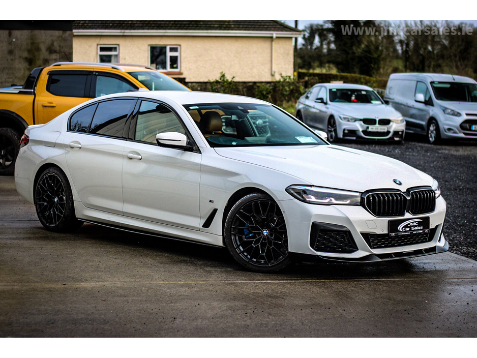 2021 BMW 5 Series - image 3