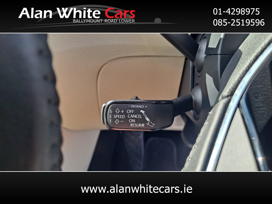 2022 Skoda Superb - image 18