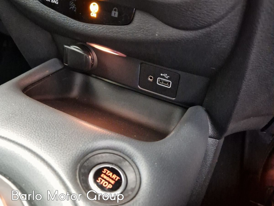 2022 Nissan Juke - image 17