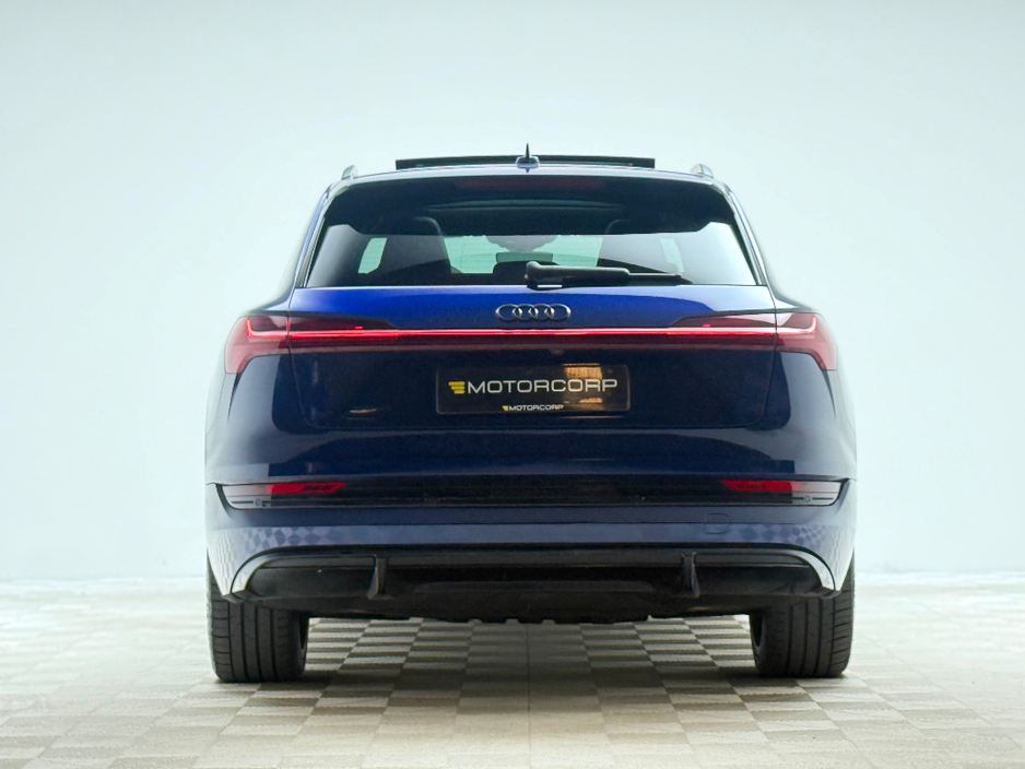 2022 Audi e-tron 55 VORSPRUNG QUATTRO €49,990