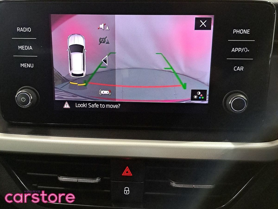 2020 Skoda Kamiq - image 19