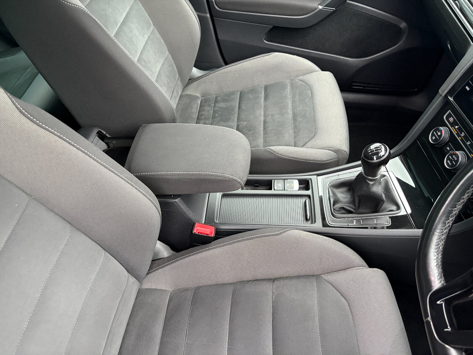 2018 Volkswagen Golf  €16,500