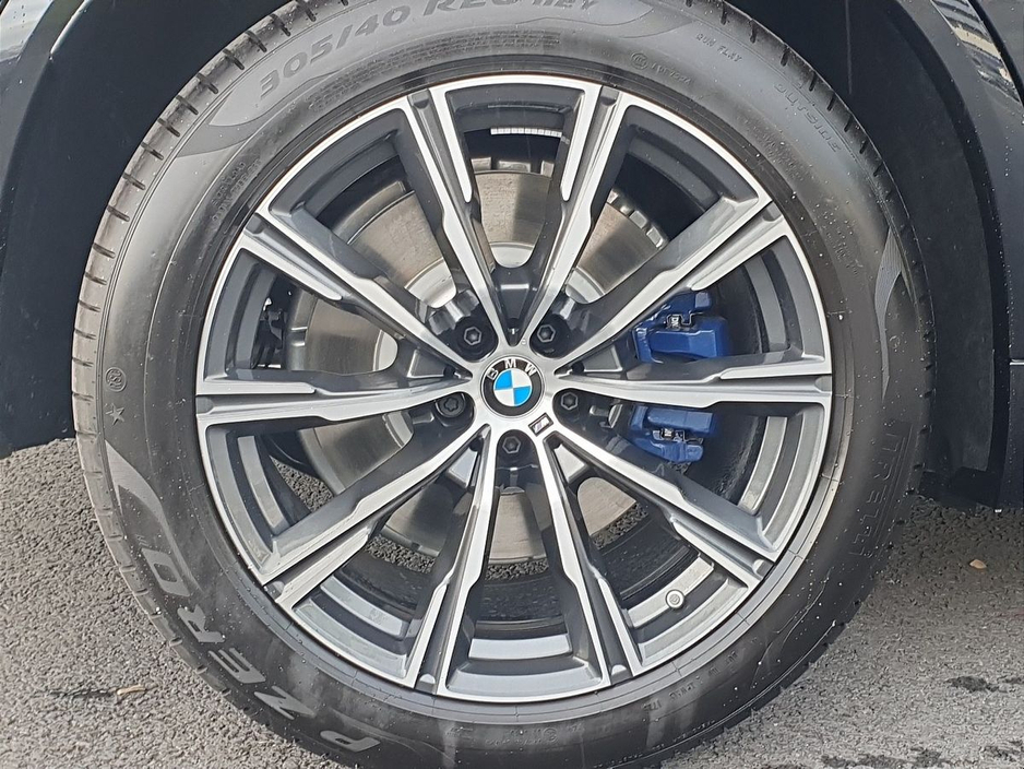 2026 BMW X5 - image 14