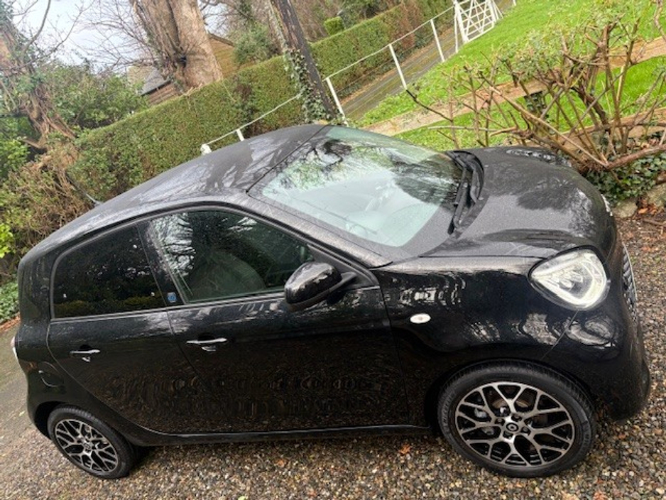 2021 Smart Forfour - image 7