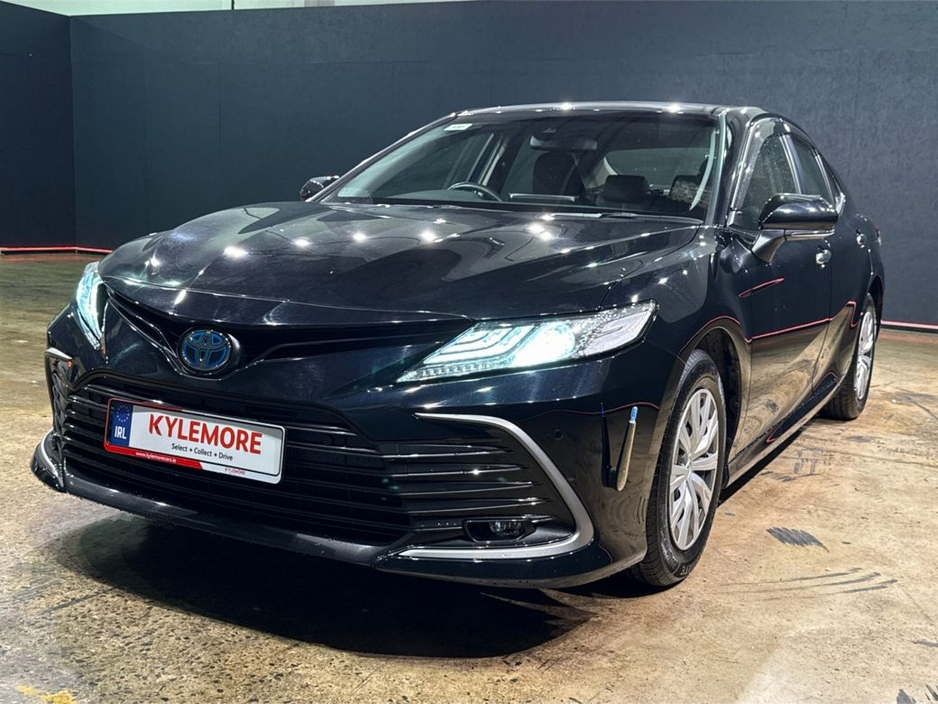 2021 Toyota Camry - image 7