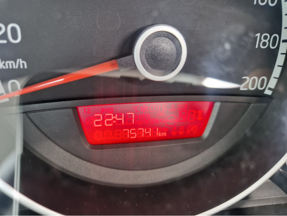 2012 Volkswagen up! - image 18