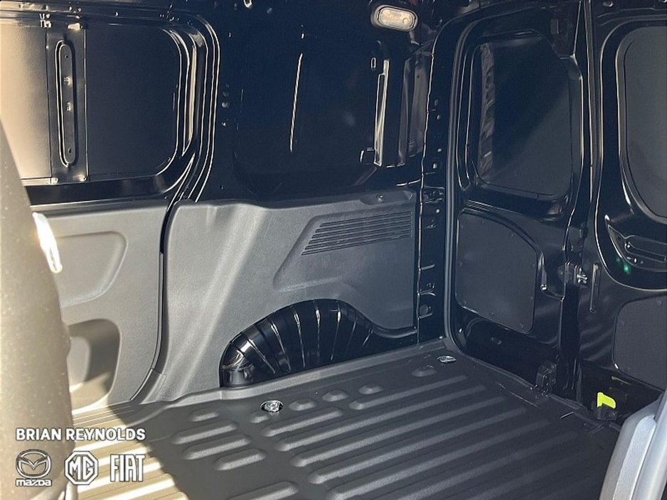 2026 Fiat Doblo - image 8