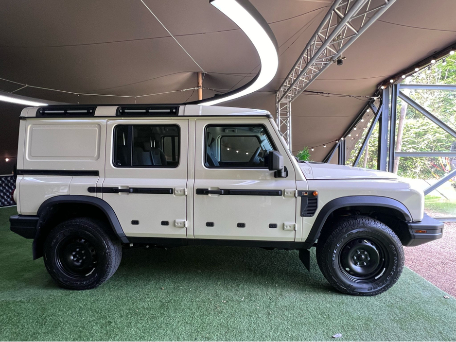 2025 INEOS Grenadier 5-Seat Commercial (N1) €79,995
