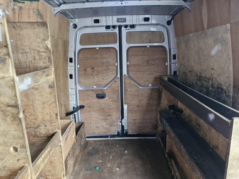 2018 Volkswagen Crafter 30 MWB 140HP MANUAL 6SPEED FWD HR 5DR €13,450