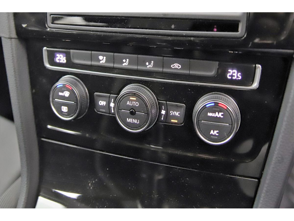 2017 Volkswagen Golf 1.4 TSI DSG HIGHLINE 125BHP *ALCANTARA SEATS*17" UPGRADED ALLOYS* €16,890