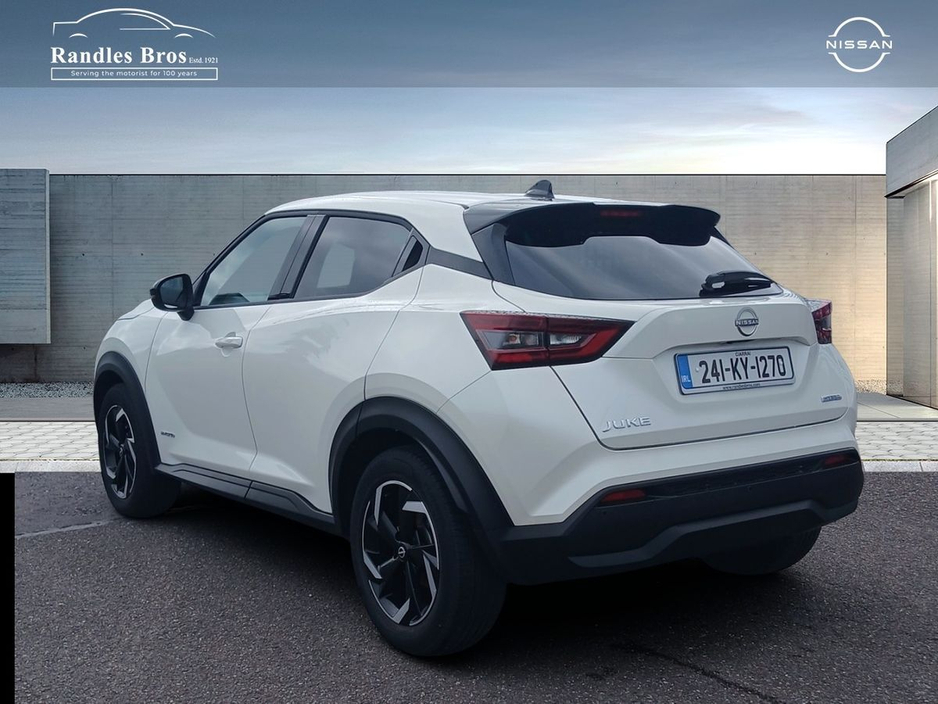2024 Nissan Juke - image 2