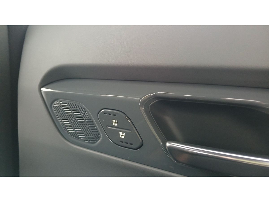 2026 Kia EV9 - image 28