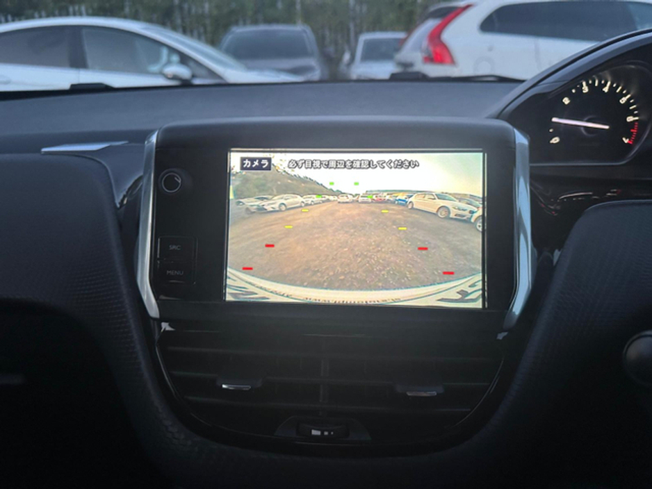 2017 Peugeot 208 - image 18