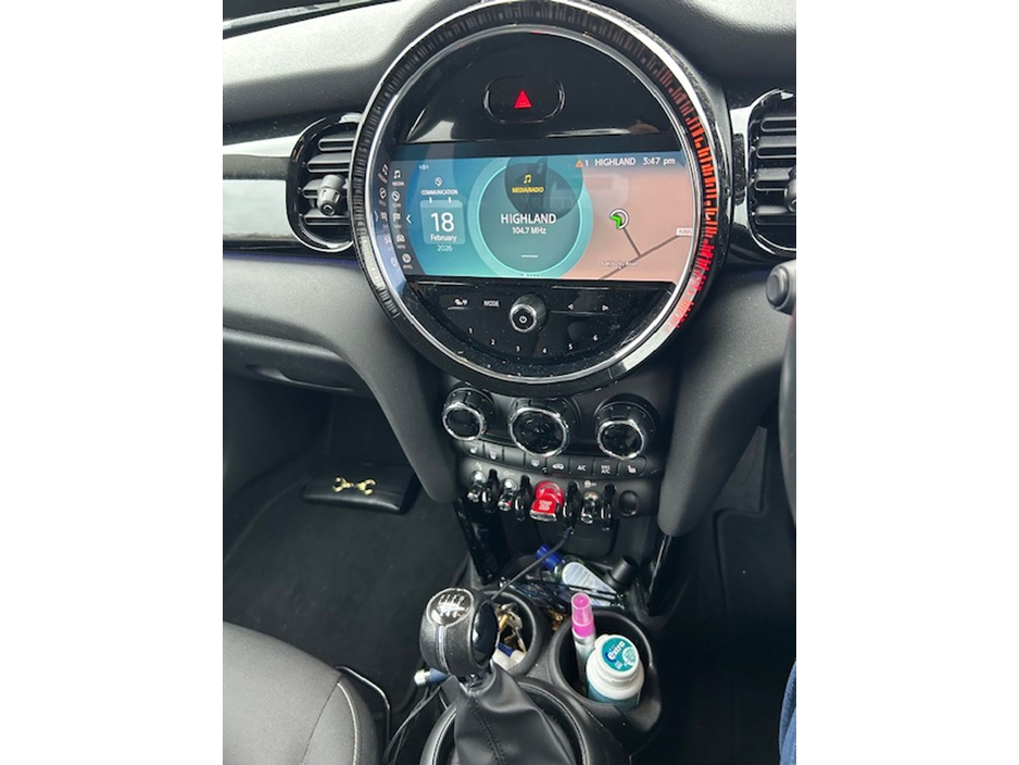 2022 MINI Hatch - image 10