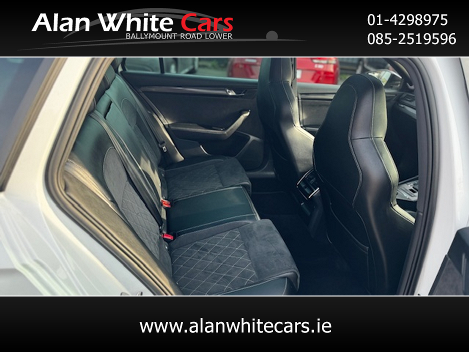 2023 Skoda Superb - image 17