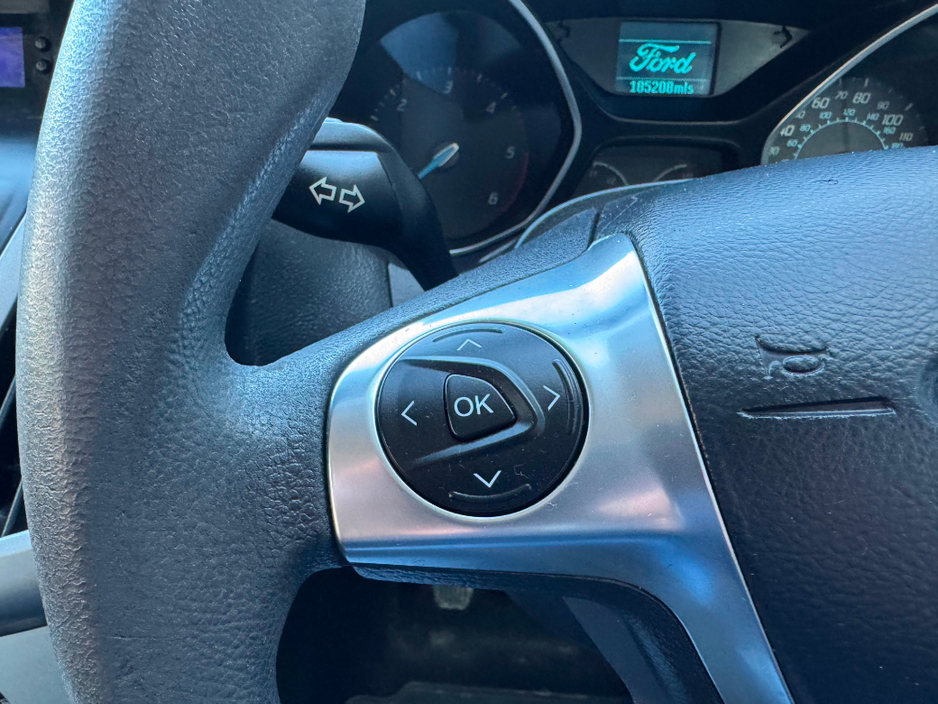 2012 Ford Focus - image 19