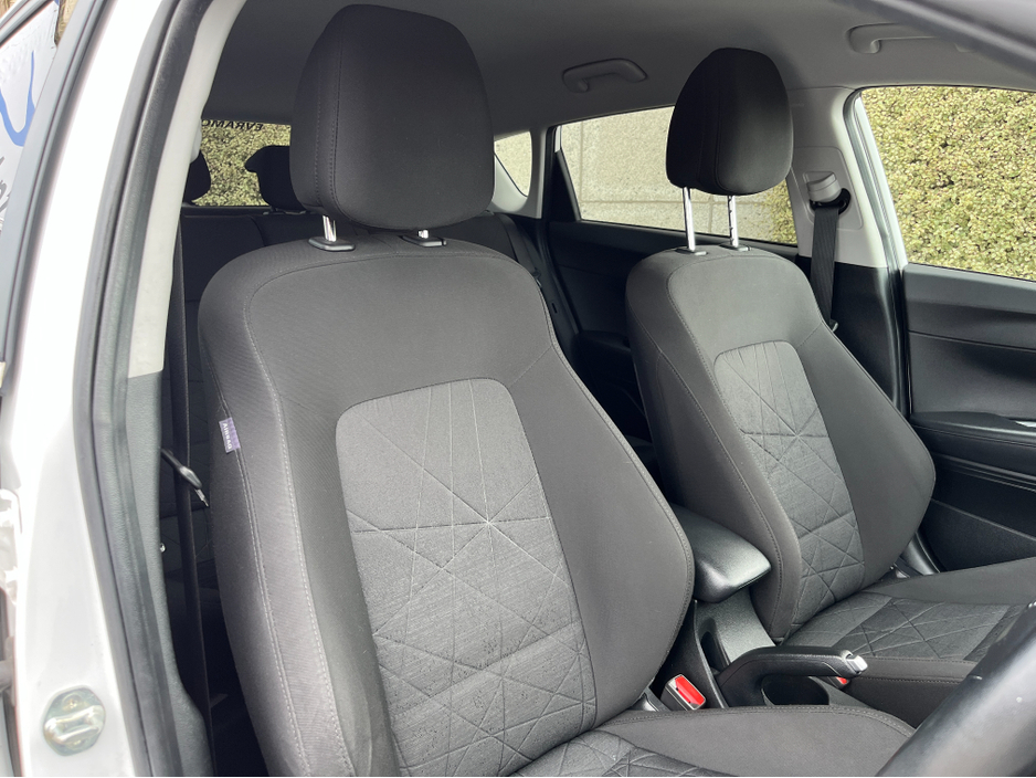 2022 Hyundai Bayon - image 11