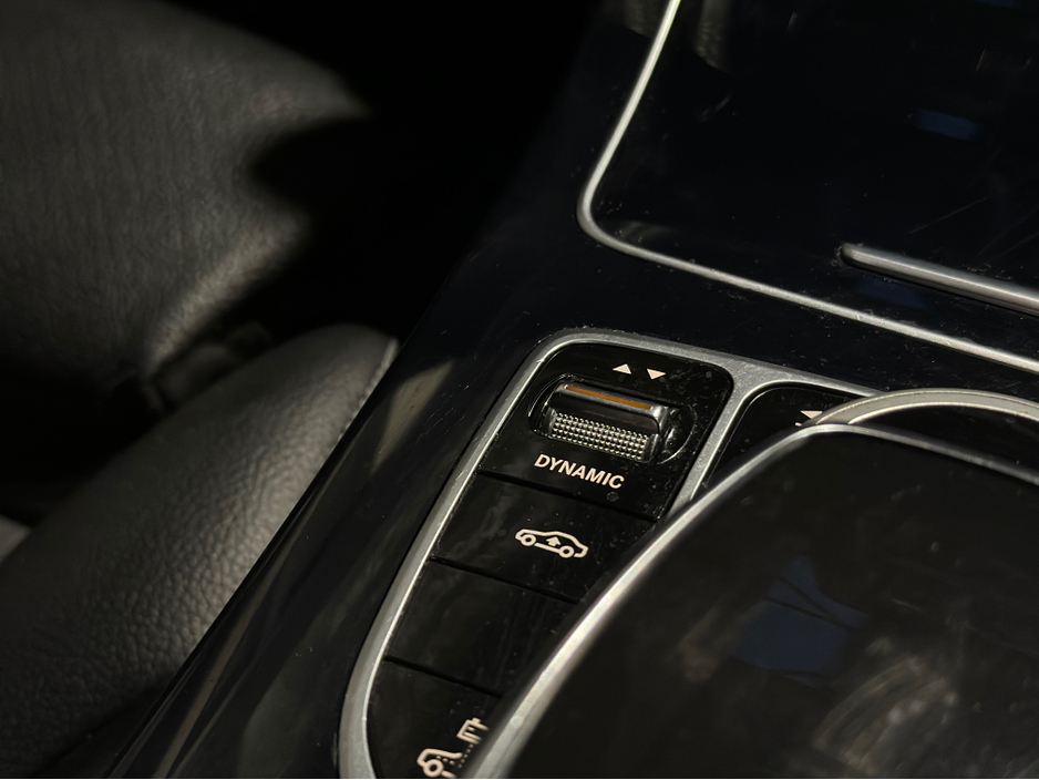 2016 Mercedes-Benz C Class - image 23