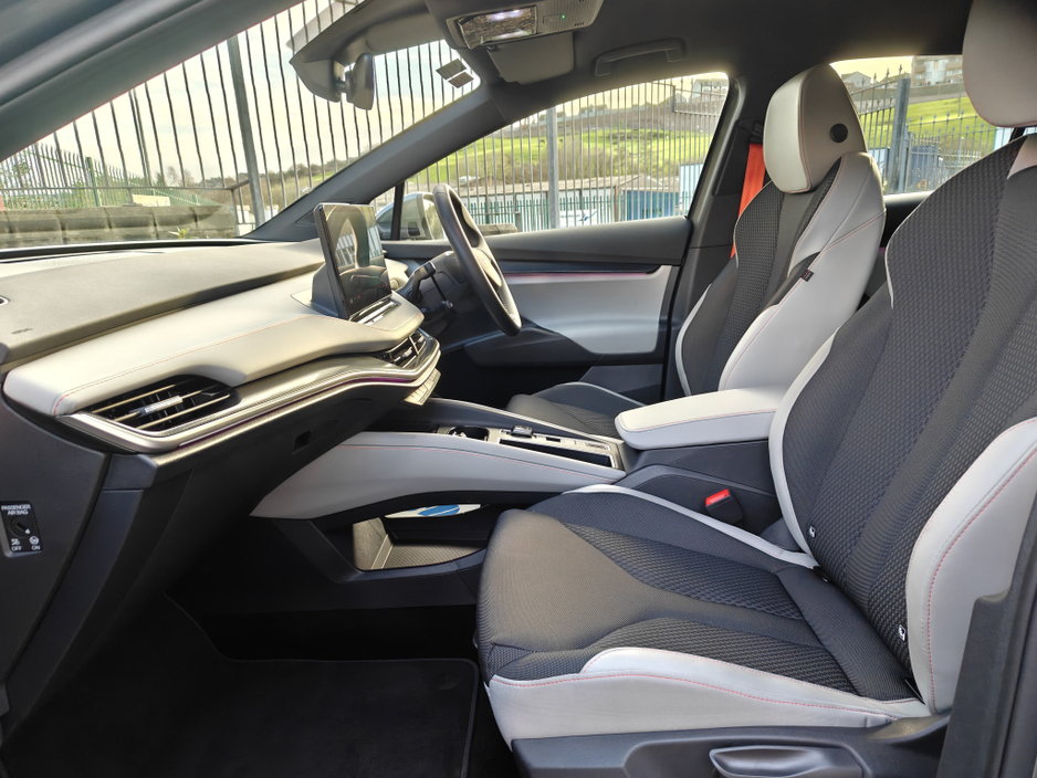 2025 Skoda Elroq 85 WITH LODGE INTERIOR+€700+ 21" SUPERNOVA ALLOYS- AS NEW EX DEMO MODEL €40,950