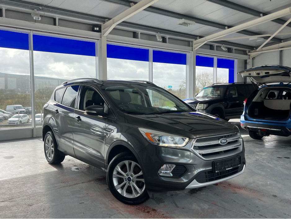 2017 Ford Kuga - image 3