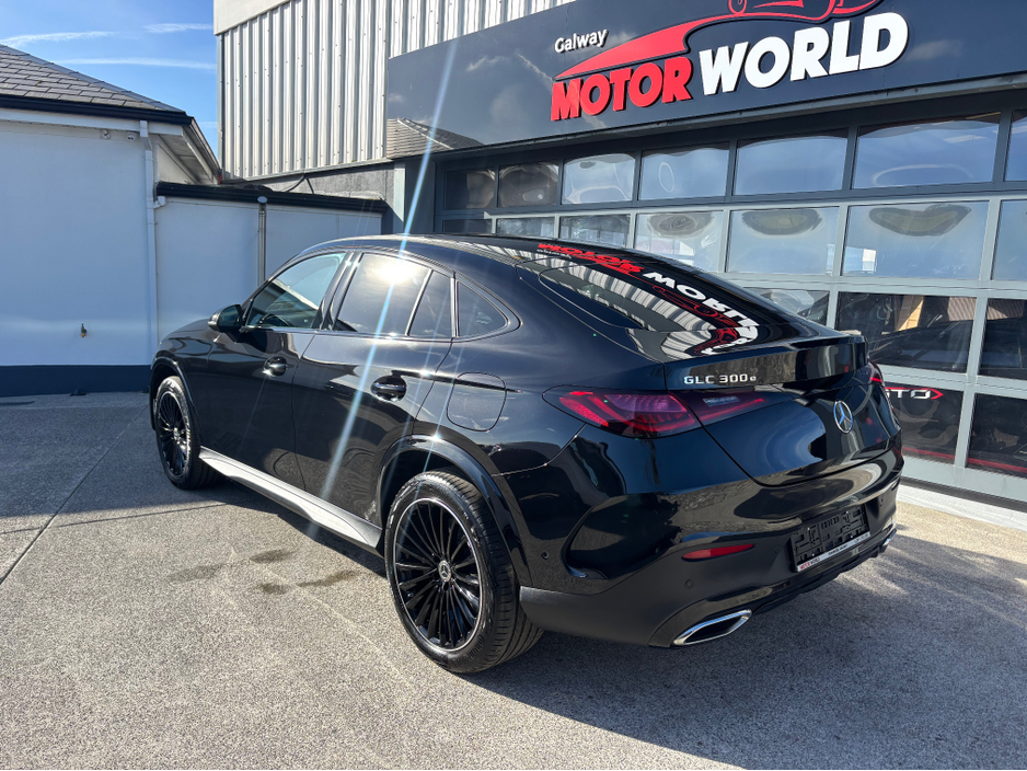 2024 Mercedes-Benz GLC Class - image 2