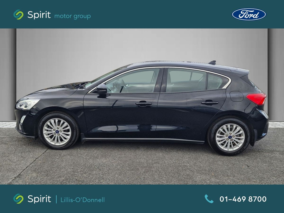 2019 Ford Focus - image 6