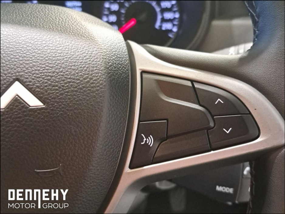 2023 Dacia Duster - image 24