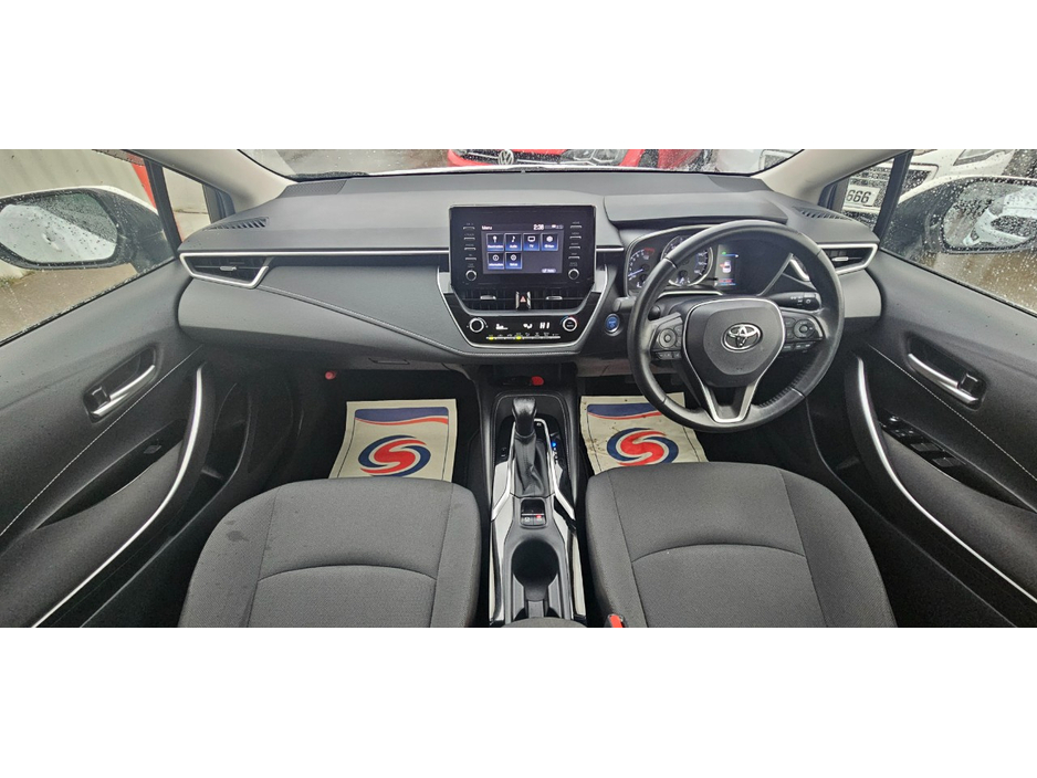 2020 Toyota Corolla - image 24