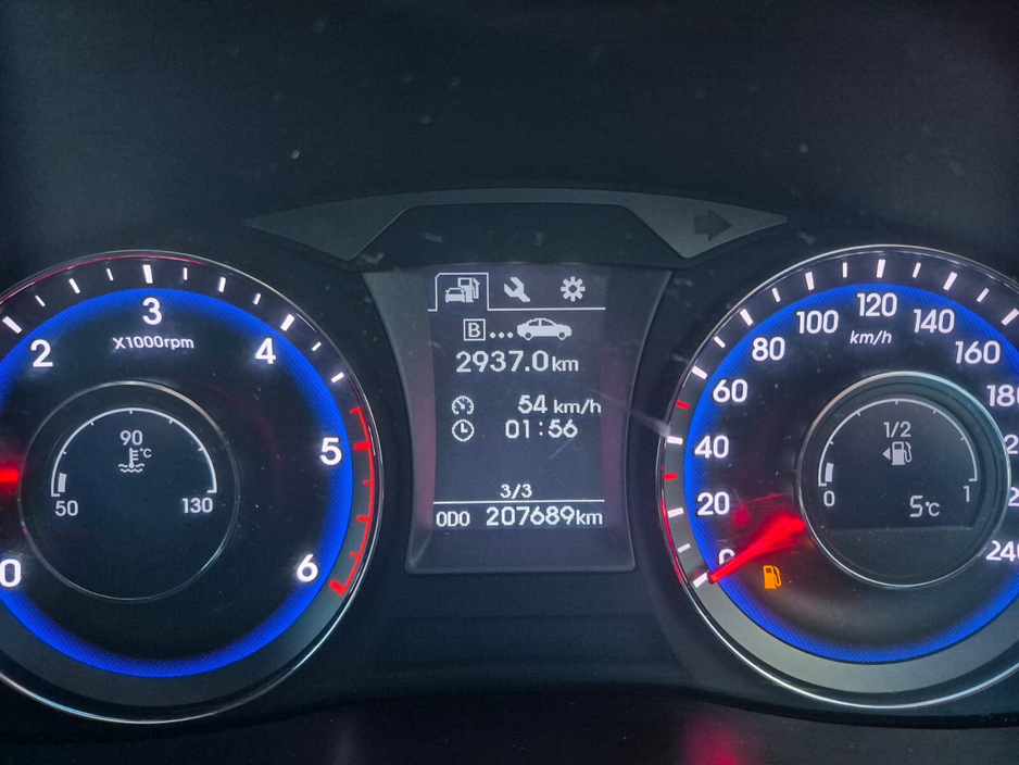 2016 Hyundai i40 - image 13