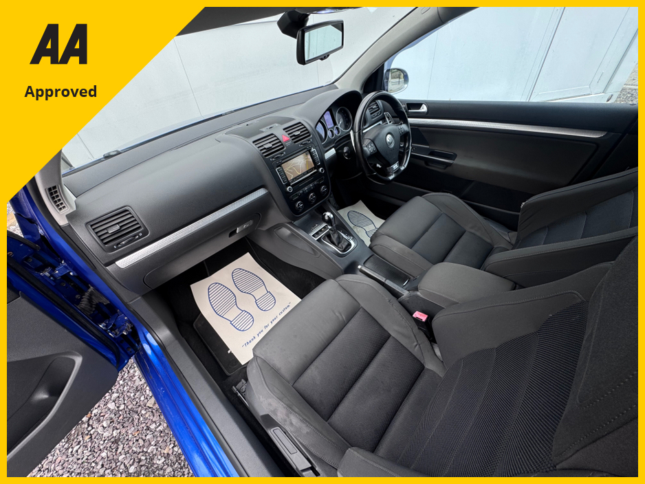 2008 Volkswagen Golf - image 7