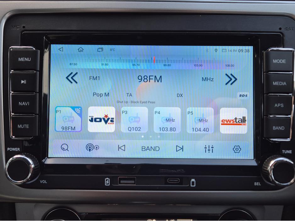 2016 Volkswagen Polo - image 6