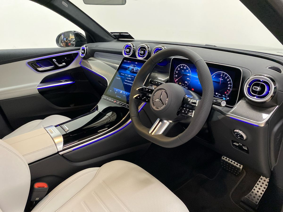 2026 Mercedes-Benz GLC Class - image 9