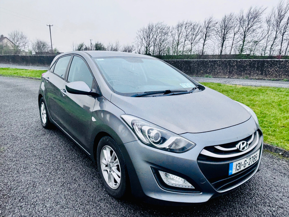 2013 Hyundai i30 - image 3