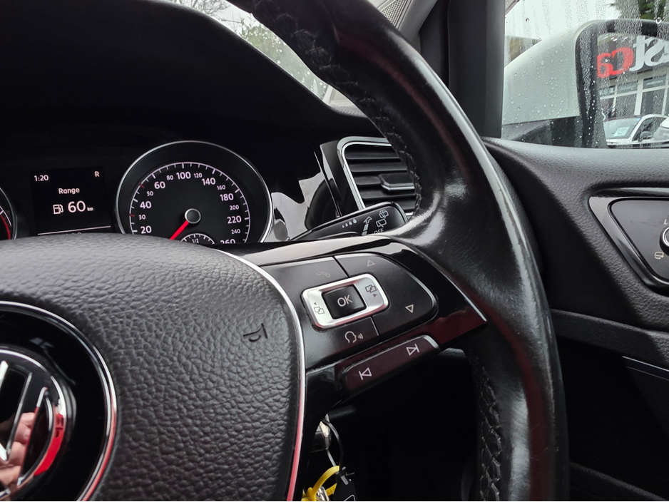 2013 Volkswagen Golf 1.4 HIGHLINE EDITION ALCANTARA PARKING SENSORS - SIMI DEALER - LOW ROAD TAX BAND