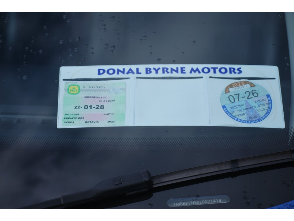 2020 Skoda Octavia - image 4