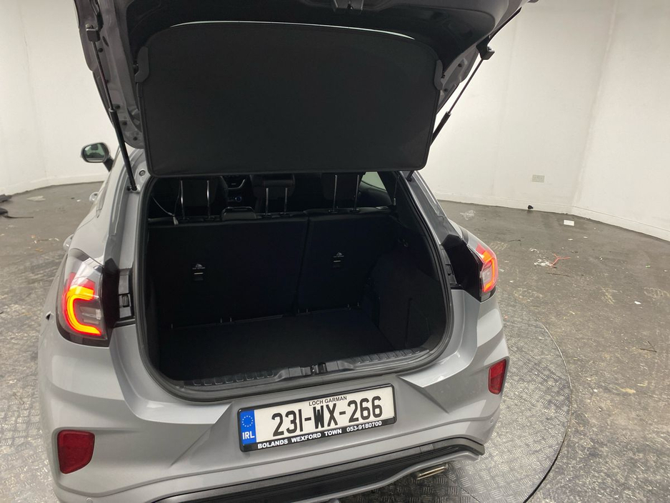 2023 Ford Puma - image 9