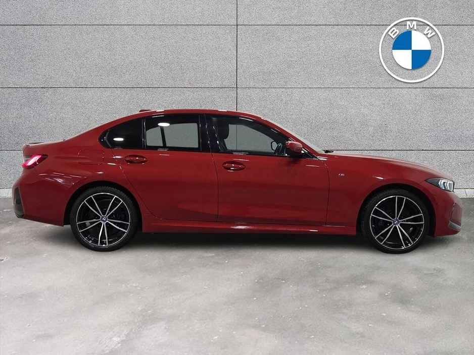 2024 BMW 3 Series - image 25