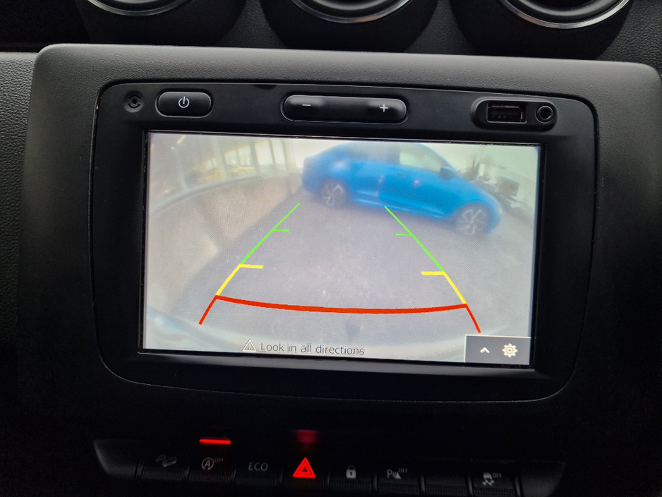 2020 Dacia Duster - image 15