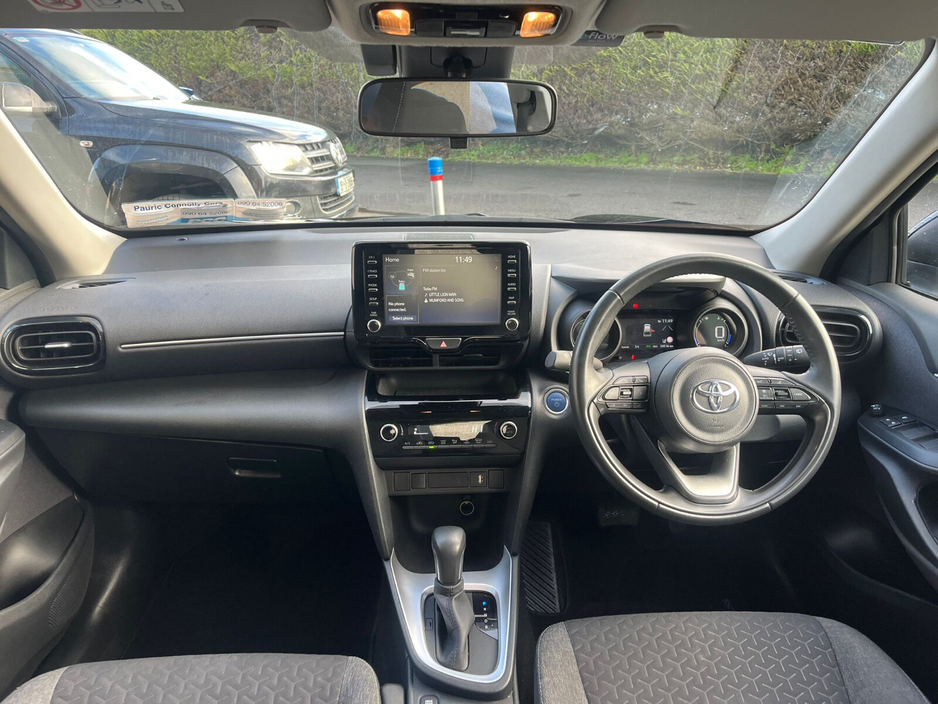 2023 Toyota Yaris Cross 1.5 Hybrid CVT Luna €25,950