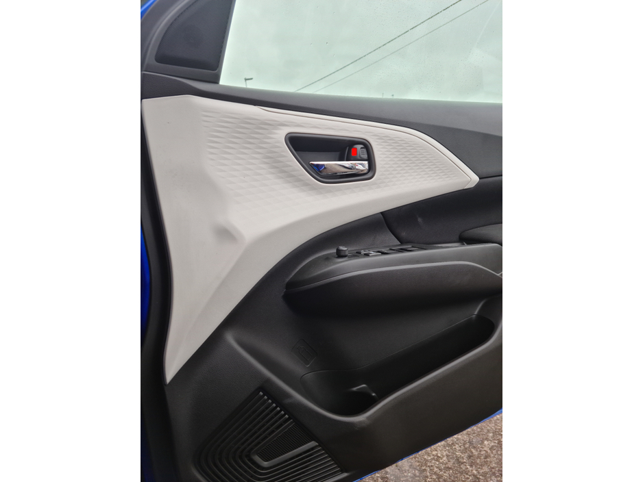 2025 Suzuki Swift - image 10