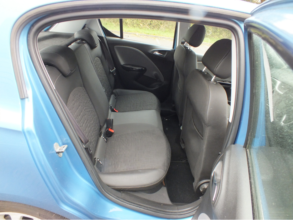 2018 Opel Corsa - image 9