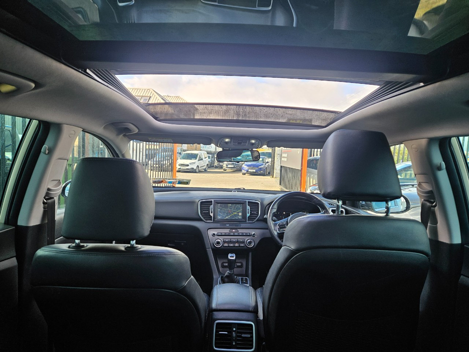 2016 Kia Sportage - image 10