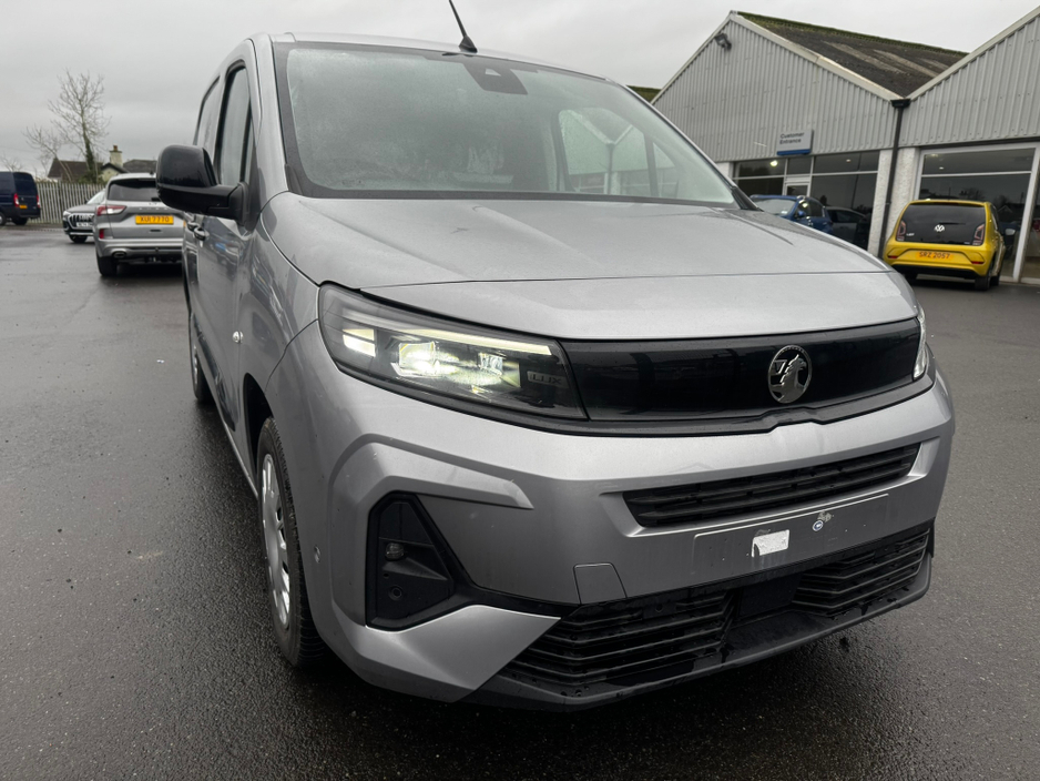 2025 Opel Combo - image 9
