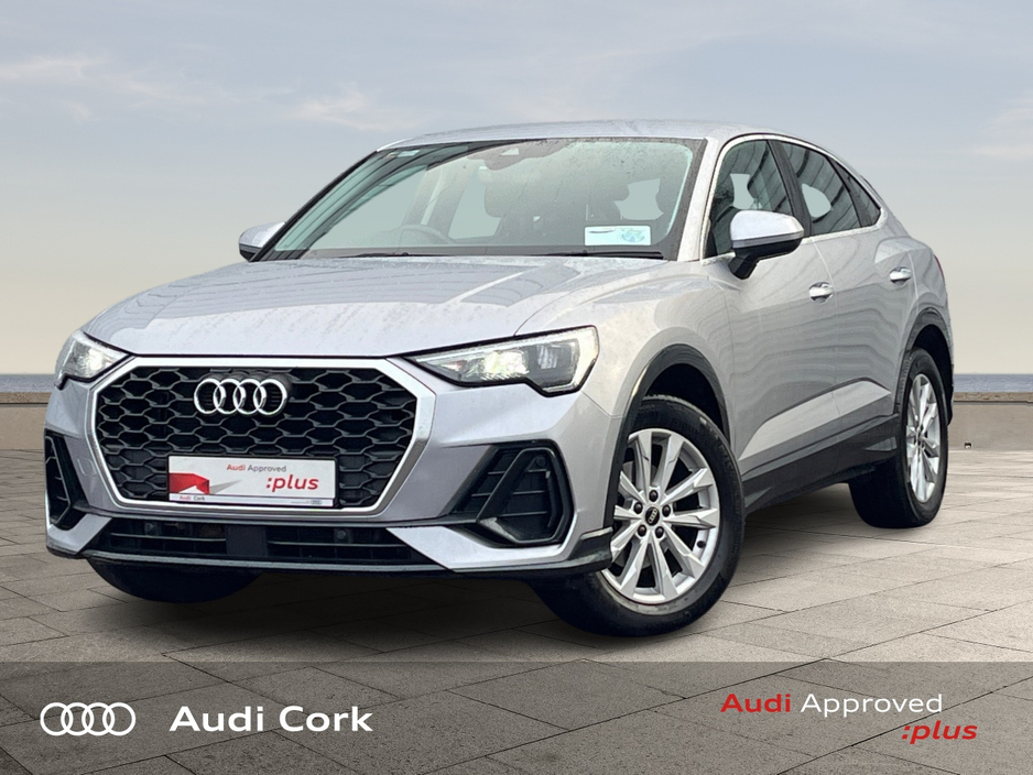 2022 Audi Q3 - image 3