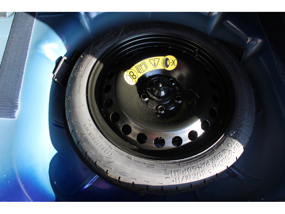 2018 Ford Focus - image 13